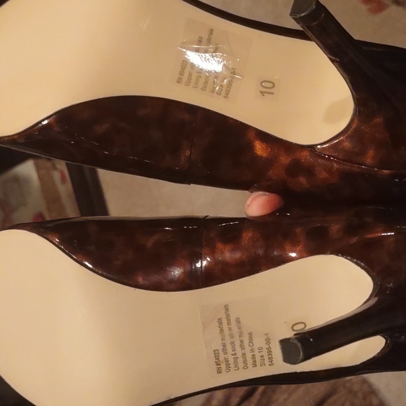 Leopard tortoise brown patent shoes, banana Republic peep toe heel shoes, 10 - Picture 9 of 10